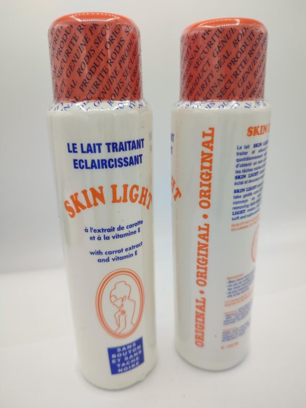 Lait Corporel SKIN LIGHT Clarifiant aux Actifs Naturels 250ml – Éclaircissement Doux, Teint Uniforme & Hydratation Légère
