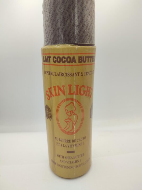 Lait Corporel SKIN LIGHT Clarifiant au Beurre de Cacao 500ml – Éclaircissement Doux, Hydratation Intense & Teint Uniforme